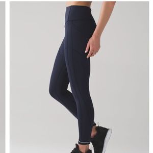 Lululemon size 4 navy all the right places pant